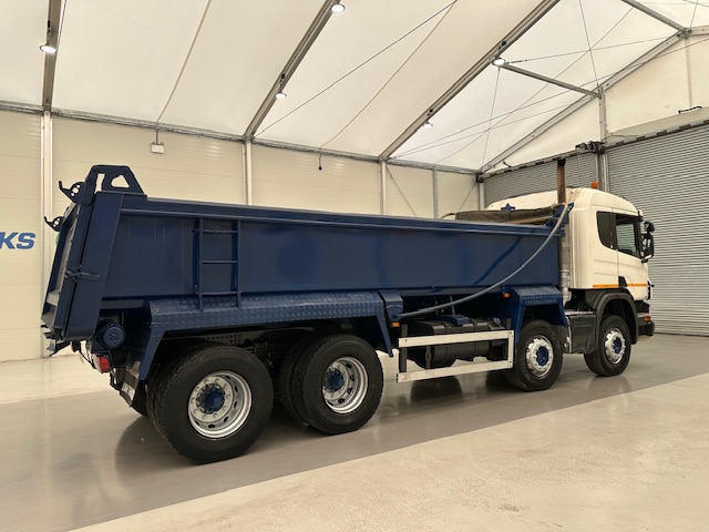 Scania P370 8×4 Sleeper Cab Tipper Manual