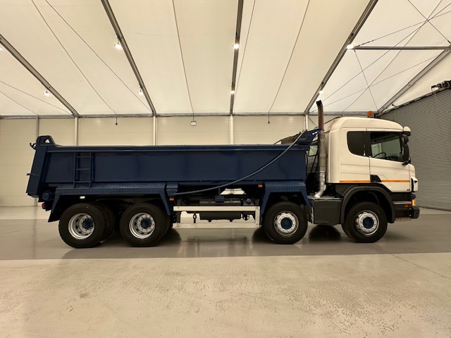 Scania P370 8×4 Sleeper Cab Tipper Manual