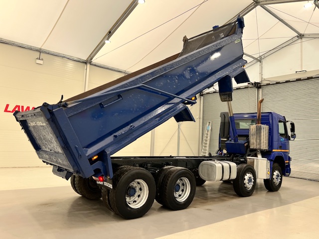 Volvo FM 410 8×4 Day Cab Steel Tipper