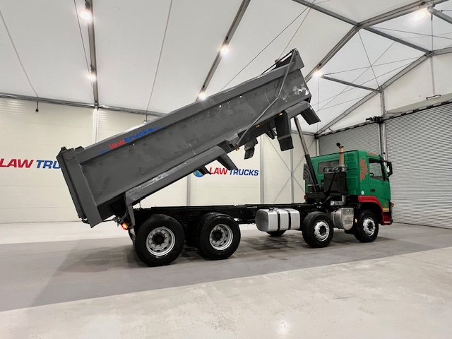 Volvo FM 400 8×4 Day Cab Tipper