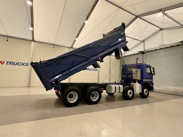 Volvo FM 410 8×4 Day Cab Steel Tipper
