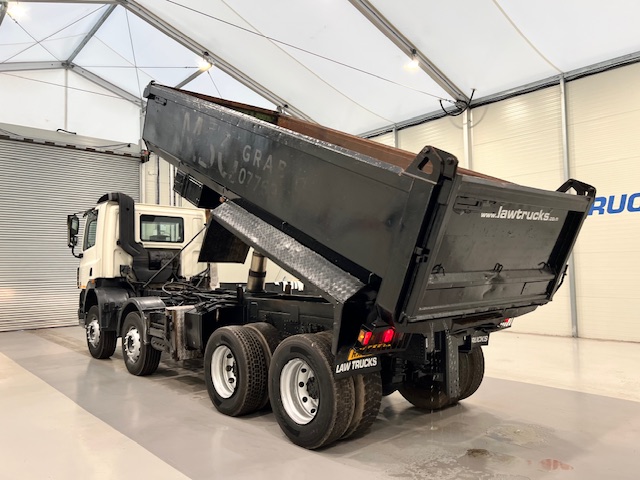 DAF CF85 360 8×4 Day Cab Steel Tipper