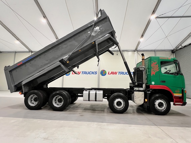 Volvo FM 400 8×4 Day Cab Tipper