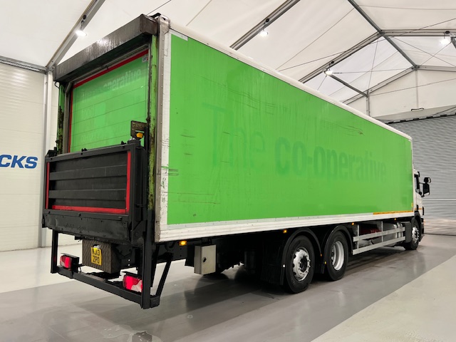 Scania P280 6×2 Rear Lift Day Cab Fridge Box