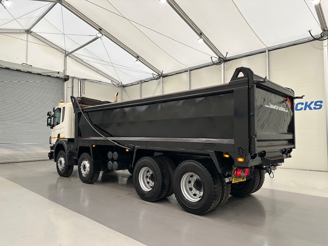 Scania P360 8×4 Rest Cab Steel Tipper
