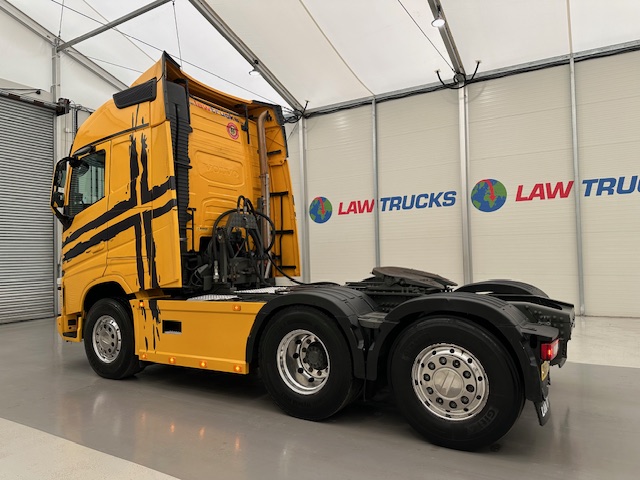 Volvo FH 500 6×2 Rear Lift Tractor Unit PTO