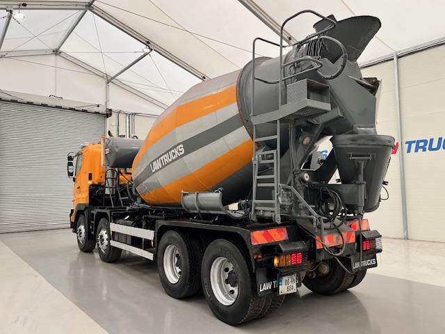 Hino 700 3241 8×4 Cement Mixer