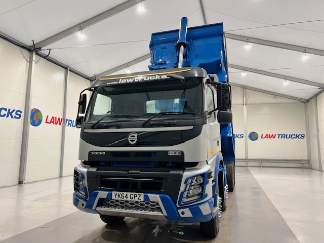 Volvo FMX 410 8×4 Day Cab Steel Tipper