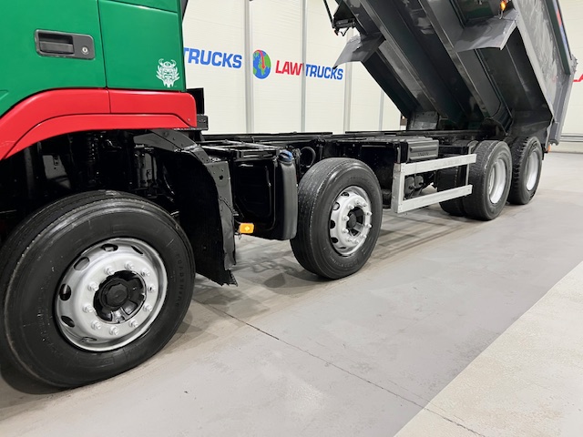 Volvo FM 400 8×4 Day Cab Tipper