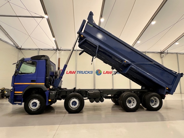 Volvo FM 410 8×4 Day Cab Steel Tipper