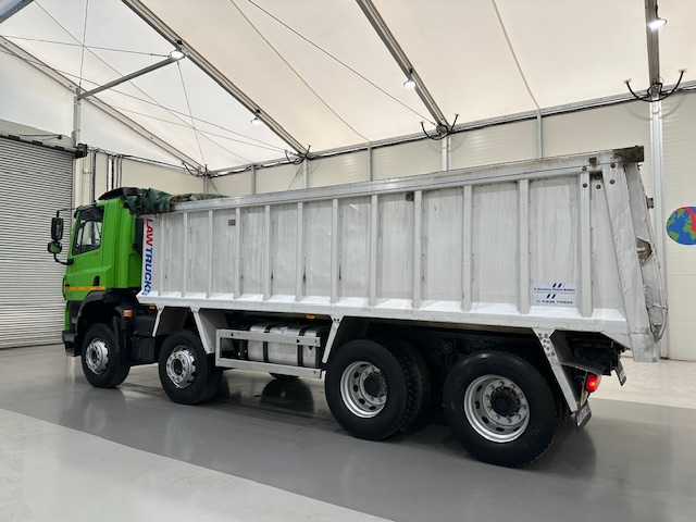 DAF CF 370 8×4 Day Cab Tipper Manual