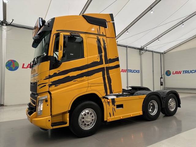 Volvo FH 500 6×2 Rear Lift Tractor Unit PTO