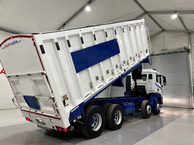 MAN  TGS 32.360 8×4 Day Cab Bulk Tipper
