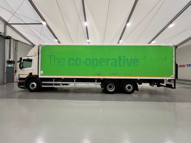 Scania P280 6×2 Rear Lift Day Cab Fridge Box