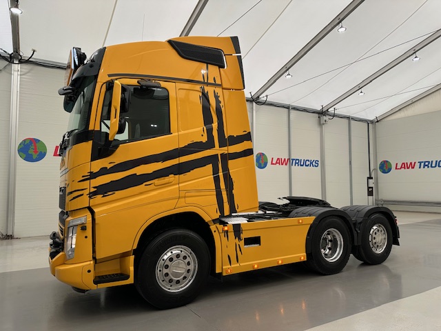 Volvo FH 500 6×2 Rear Lift Tractor Unit PTO
