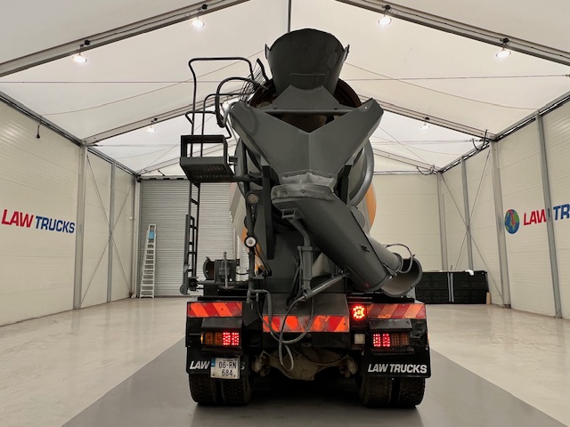 Hino 700 3241 8×4 Cement Mixer