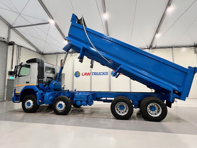 Volvo FMX 410 8×4 Day Cab Steel Tipper