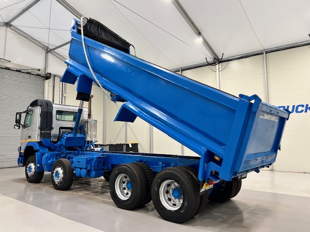 Volvo FMX 410 8×4 Day Cab Steel Tipper