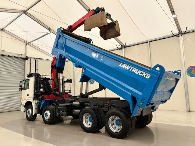 Volvo FM 460 8×4 Steel Tipper Grab