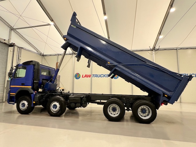 Volvo FM 410 8×4 Day Cab Steel Tipper