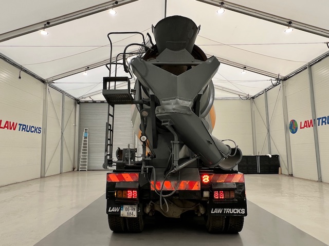 Hino 700 3241 8×4 Cement Mixer