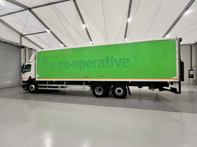 Scania P280 6×2 Rear Lift Day Cab Fridge Box
