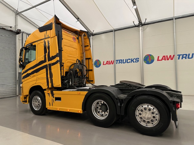 Volvo FH 500 6×2 Rear Lift Tractor Unit PTO