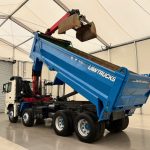 Volvo FM 460 8×4 Steel Tipper Grab - thumbnail