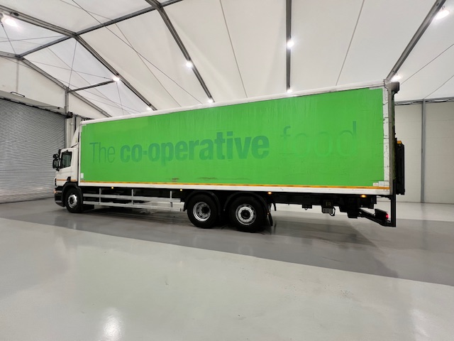 Scania P280 6×2 Rear Lift Day Cab Fridge Box