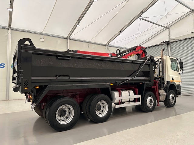 DAF CF85 410 8×4 Day Cab Steel Tipper Grab