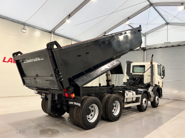 DAF CF85 360 8×4 Day Cab Steel Tipper