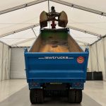 Volvo FM 460 8×4 Steel Tipper Grab - thumbnail