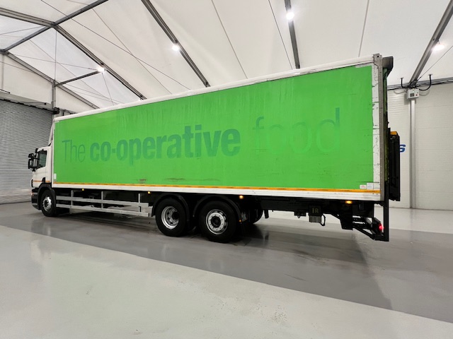 Scania P280 6×2 Rear Lift Day Cab Fridge Box
