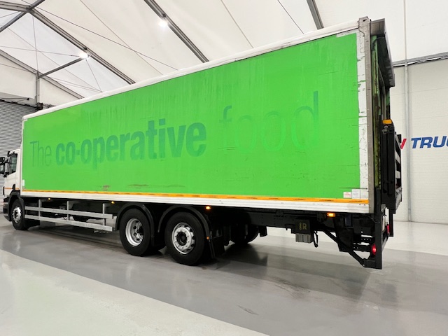 Scania P280 6×2 Rear Lift Day Cab Fridge Box