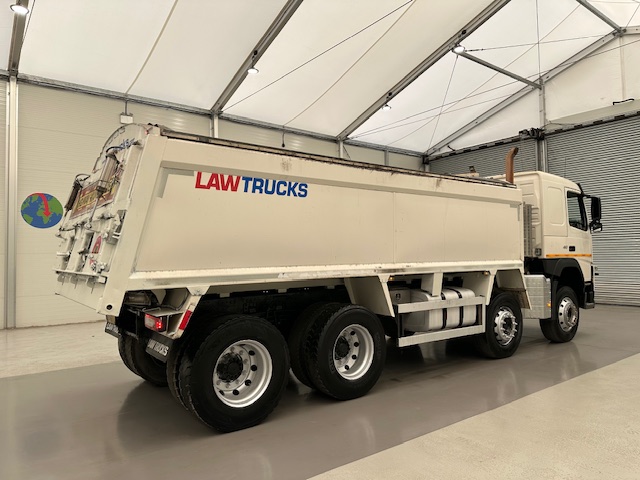Volvo FM 410 8×4 Sleeper Cab Tar Spec Tipper