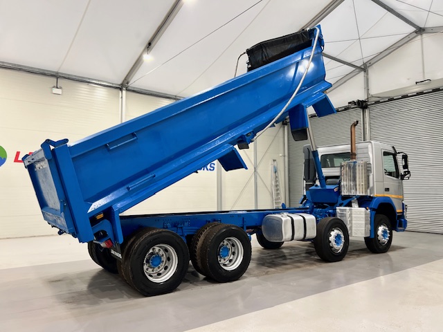 Volvo FMX 410 8×4 Day Cab Steel Tipper