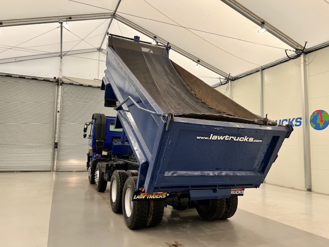 Volvo FM 410 8×4 Day Cab Steel Tipper