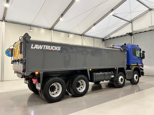 Scania P370 8×4 Sleeper Cab Tipper Manual