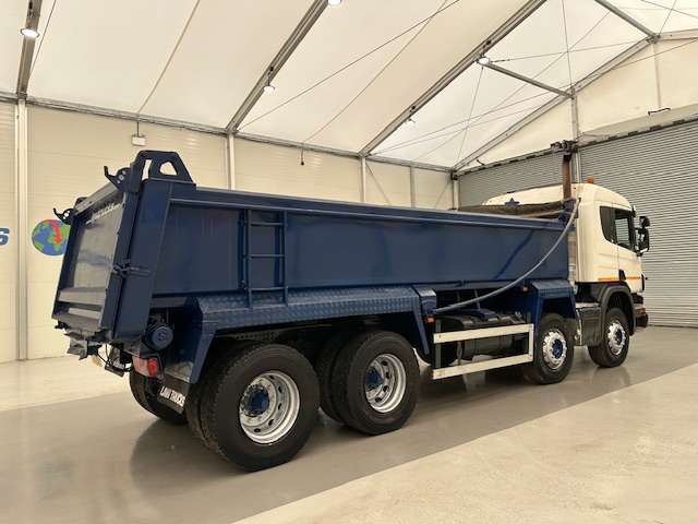 Scania P370 8×4 Sleeper Cab Tipper Manual