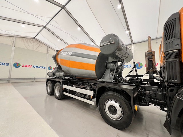 Hino 700 3241 8×4 Cement Mixer