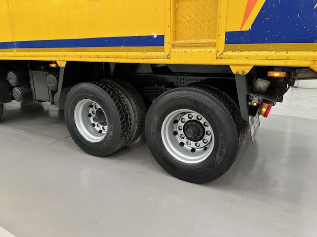 Scania R380 8×4 Sleeper Cab Tipper