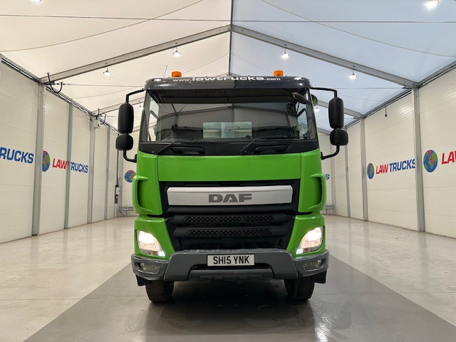 DAF CF 370 8×4 Day Cab Tipper Manual