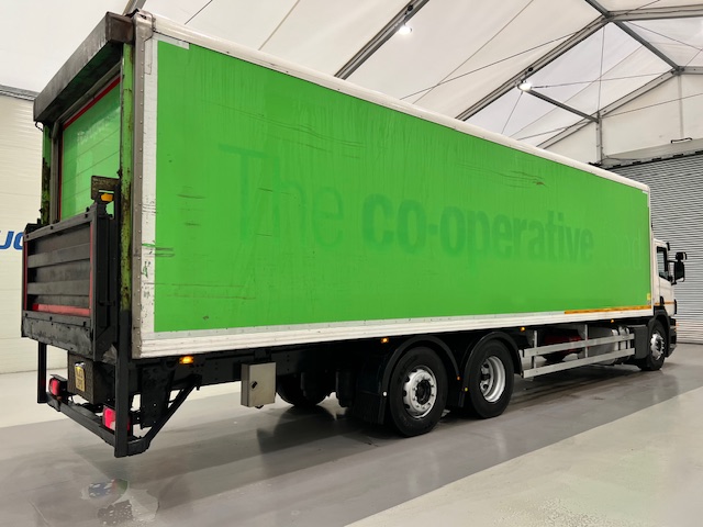 Scania P280 6×2 Rear Lift Day Cab Fridge Box