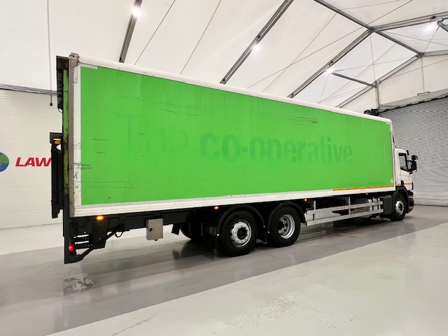Scania P280 6×2 Rear Lift Day Cab Fridge Box