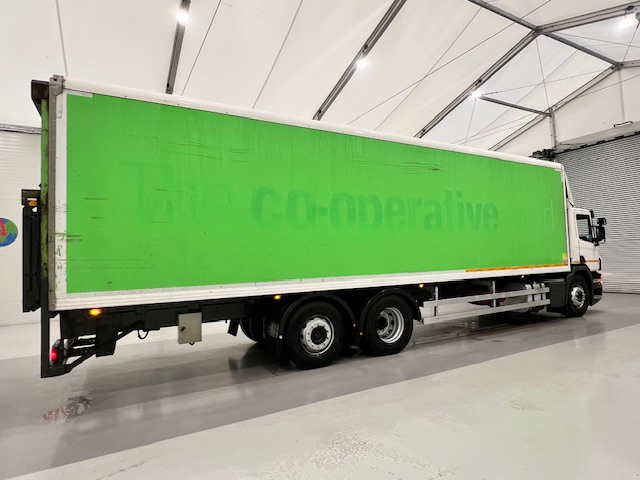 Scania P280 6×2 Rear Lift Day Cab Fridge Box