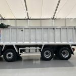 DAF CF 370 8×4 Day Cab Tipper Manual - thumbnail