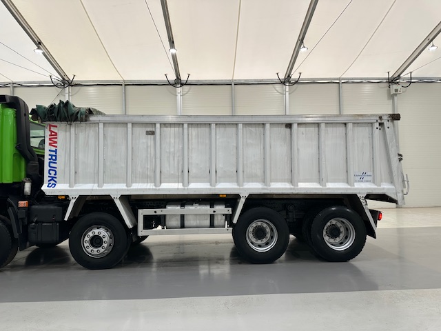 DAF CF 370 8×4 Day Cab Tipper Manual