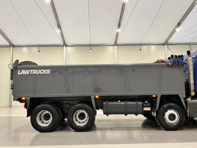 Scania P370 8×4 Sleeper Cab Tipper Manual