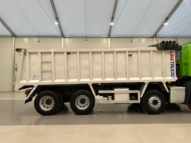 DAF CF 370 8×4 Day Cab Tipper Manual