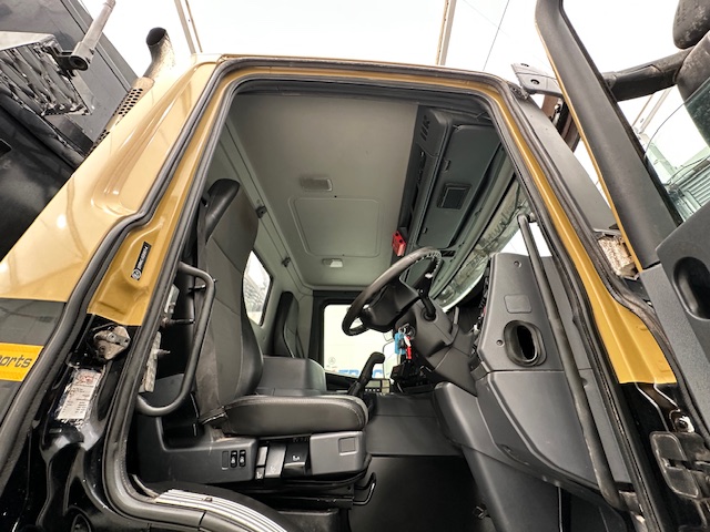 Scania P400 8×4 Day Cab Bulk Tipper Manual